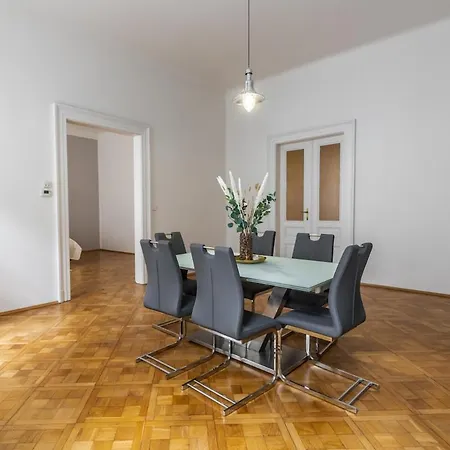 Designovy Daire Prag